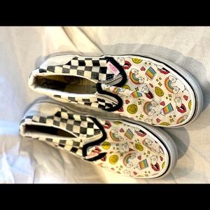 Girls happy Vans Sneakers